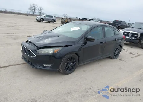 2016 Ford Focus Se z USA, uszkodzony, nr VIN 1FADP3F23GL265808